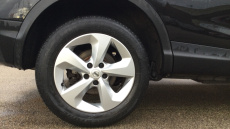 Nissan Qashqai 1.3 DiG-T Acenta Premium 5dr Petrol Hatchback